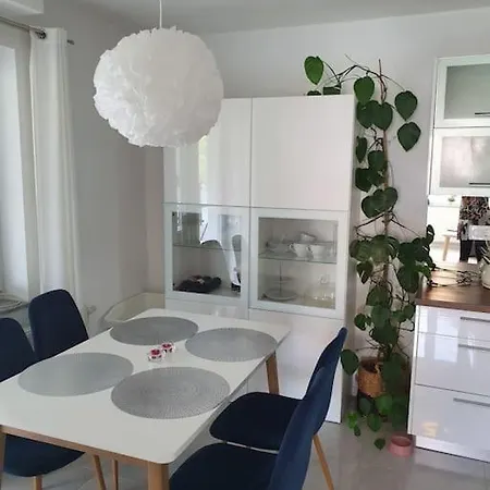 公寓 Elegant With A Beautiful Terrace *